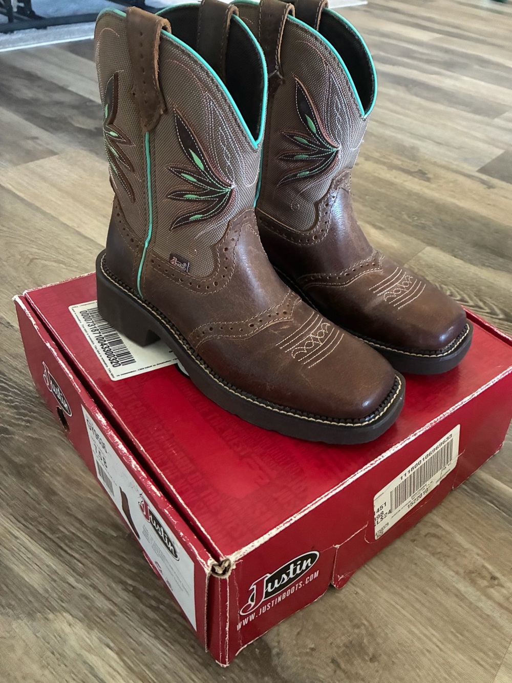 Justin Boots Brown Leather Western Lace-Up Boots with Turquoise Trim
